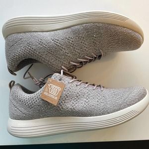 wool loo moo loo Bruce Austrailian Merino Wool Size 11 Men Shoe (44) Beige Knit